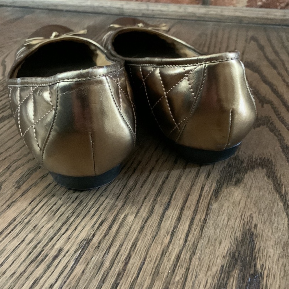 SALE! LOFT Gold Metallic Quilted Ballet Flats - Picture 5 of 10
